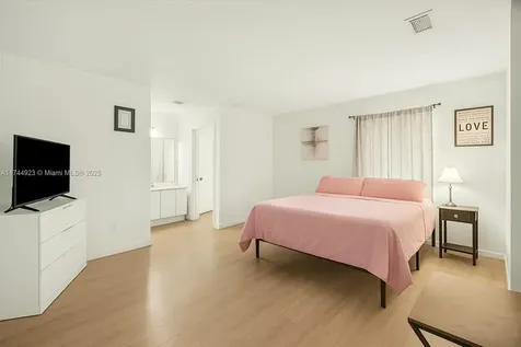 15263 SW 178th Street Miami FL 33187