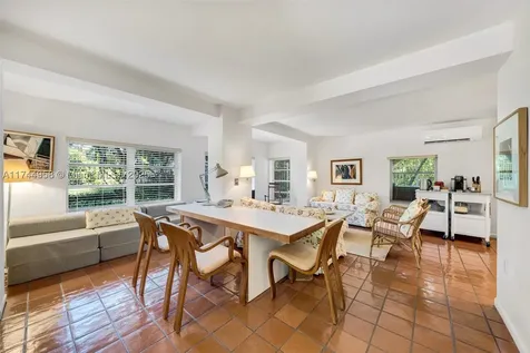 4197 S Douglas Road Miami FL 33133