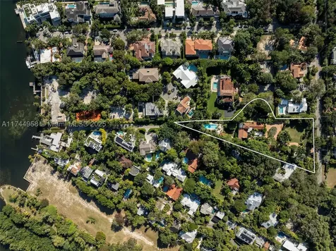 4197 S Douglas Road Miami FL 33133