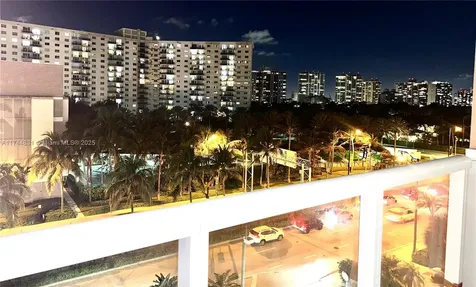 19201 Collins Avenue Sunny Isles Beach FL 33160