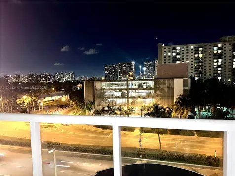 19201 Collins Avenue Sunny Isles Beach FL 33160