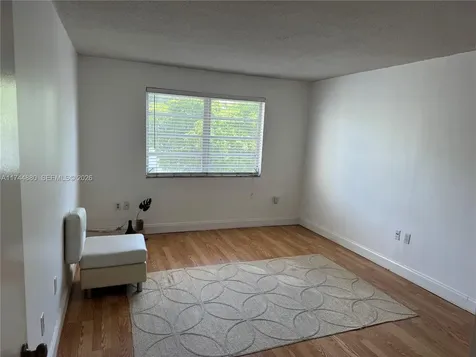 1225 NE 124th Street North Miami FL 33161