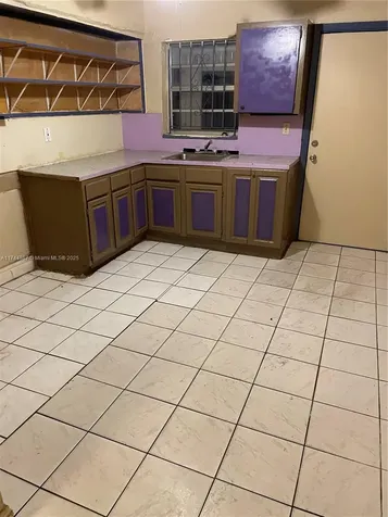 2130 NW 89th Street Miami FL 33147