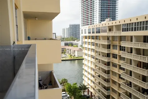 1833 S Ocean Drive Hallandale Beach FL 33009