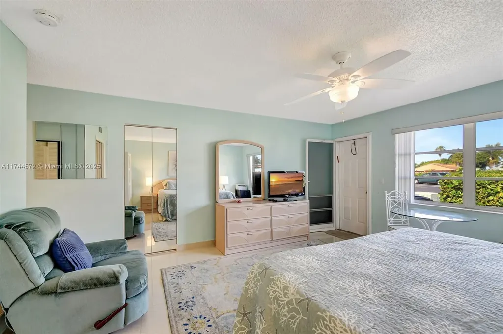 4855 NW 3rd Court Delray Beach FL 33445