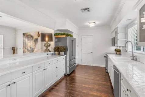 550 Pidgeon Plum Lane Miami FL 33137