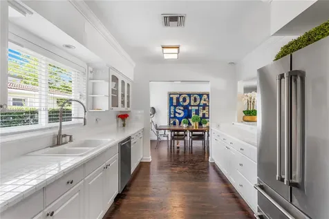 550 Pidgeon Plum Lane Miami FL 33137
