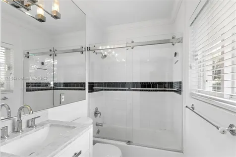 550 Pidgeon Plum Lane Miami FL 33137