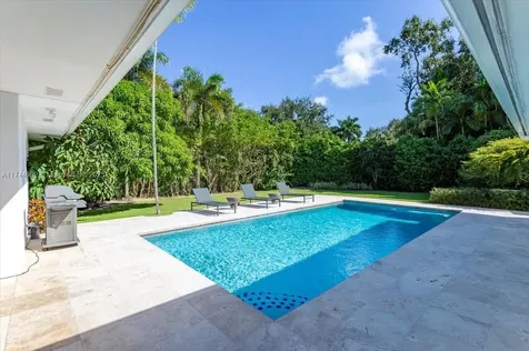 550 Pidgeon Plum Lane Miami FL 33137