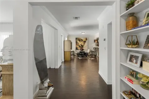 550 Pidgeon Plum Lane Miami FL 33137