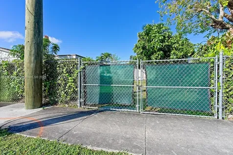 15201 SW 307th Road Homestead FL 33033