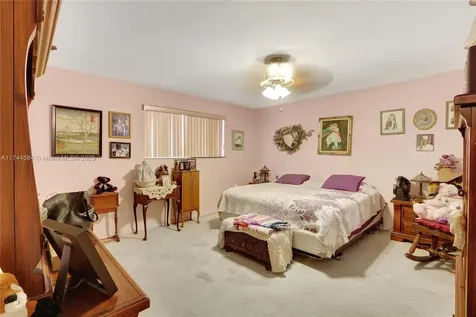 9299 Jamaica Drive Cutler Bay FL 33189