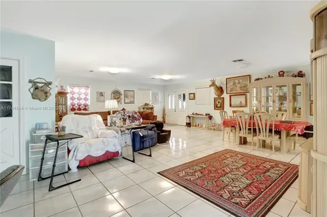 9299 Jamaica Drive Cutler Bay FL 33189