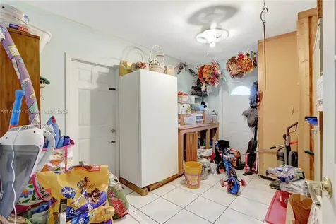 9299 Jamaica Drive Cutler Bay FL 33189