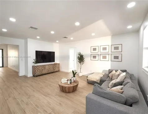15565 SW 176th Terrace Miami FL 33187