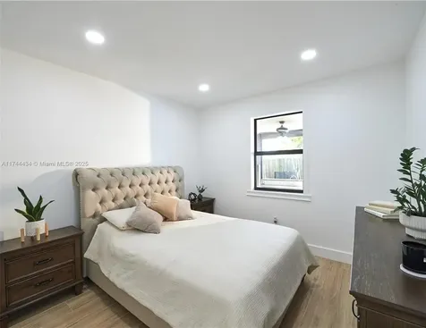 15565 SW 176th Terrace Miami FL 33187