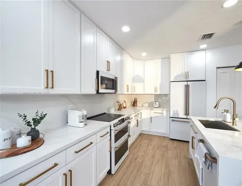 15565 SW 176th Terrace Miami FL 33187