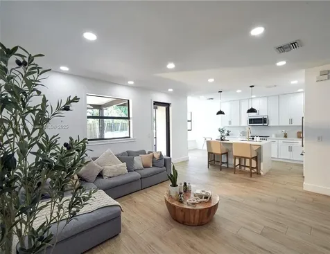 15565 SW 176th Terrace Miami FL 33187