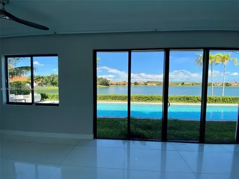 7925 SW 193rd Street Cutler Bay FL 33157
