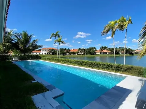 7925 SW 193rd Street Cutler Bay FL 33157