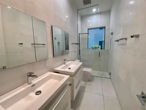7925 SW 193rd Street Cutler Bay FL 33157
