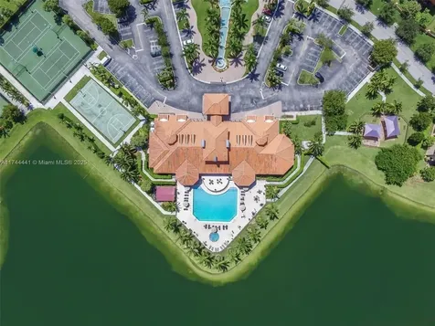 7925 SW 193rd Street Cutler Bay FL 33157