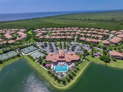 7925 SW 193rd Street Cutler Bay FL 33157