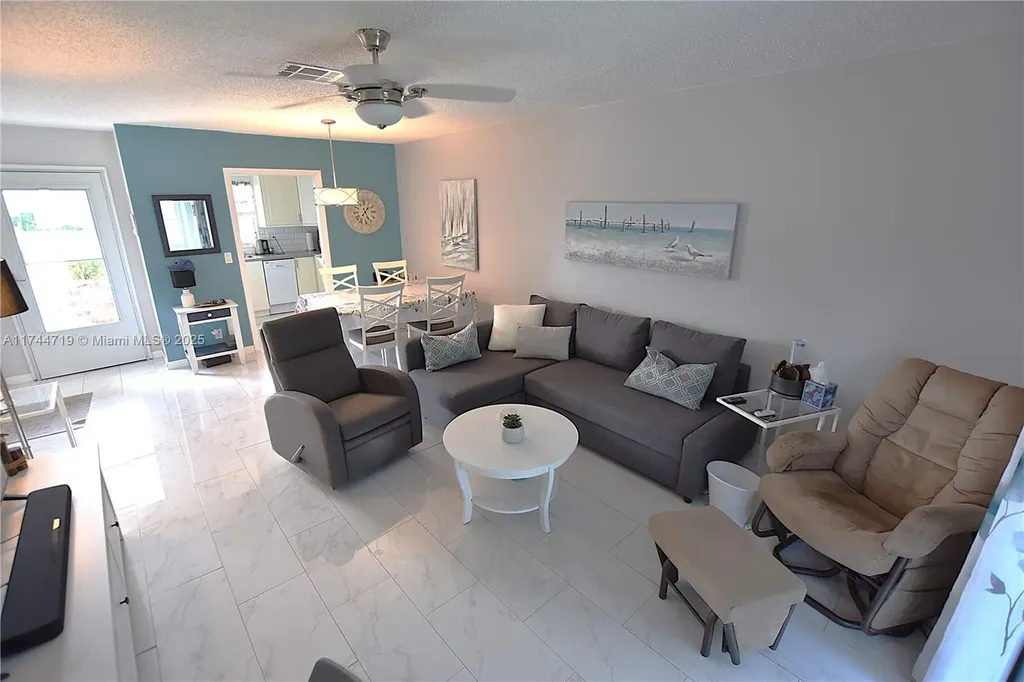 2521 W Dudley Drive West Palm Beach FL 33415