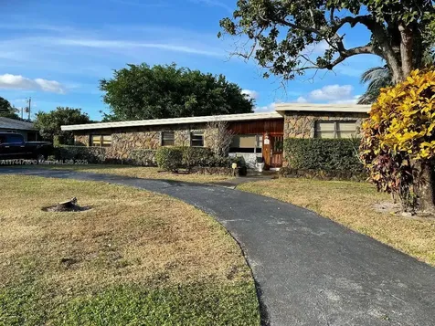 925 Sunset Road Boynton Beach FL 33435