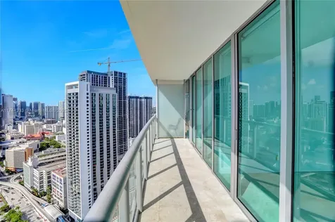 888 Biscayne Boulevard Miami FL 33132
