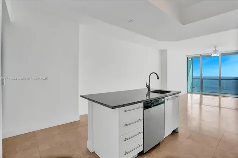 888 Biscayne Boulevard Miami FL 33132