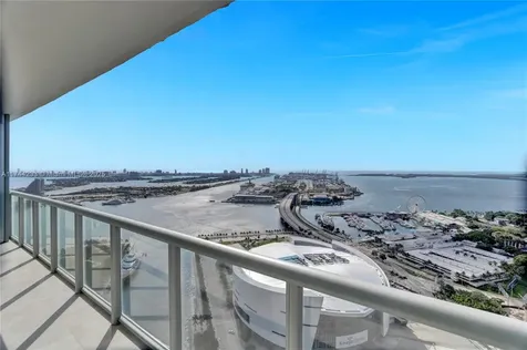 888 Biscayne Boulevard Miami FL 33132