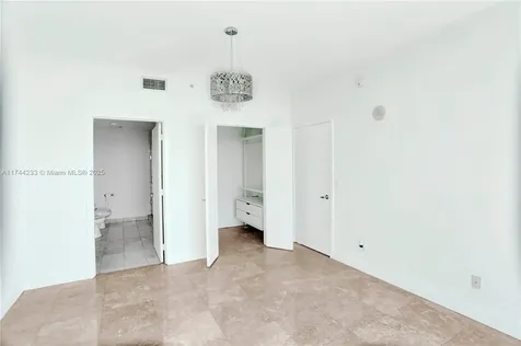 888 Biscayne Boulevard Miami FL 33132