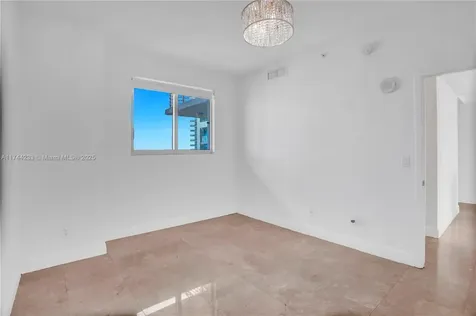 888 Biscayne Boulevard Miami FL 33132