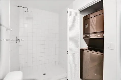 888 Biscayne Boulevard Miami FL 33132