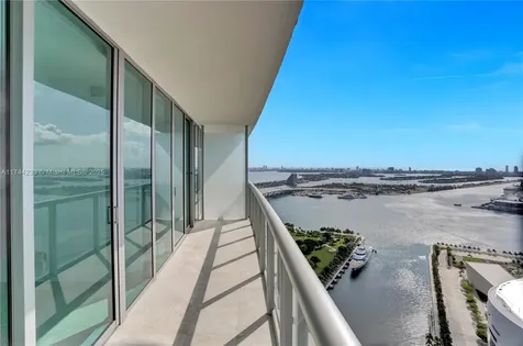 888 Biscayne Boulevard Miami FL 33132