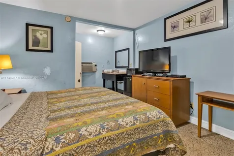 1150 S Federal Highway Dania Beach FL 33004