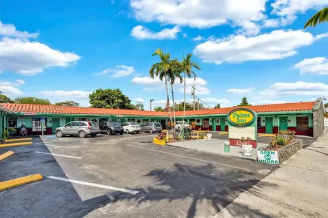 1290 S Federal Highway Dania FL 33004