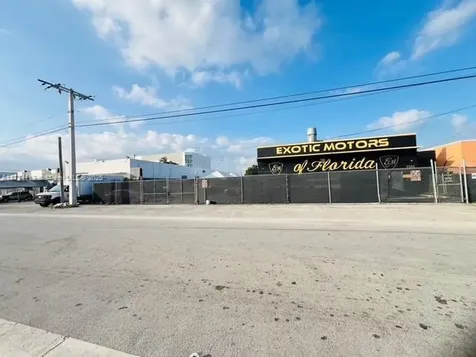 2724 NW 36th Street Miami FL 33142