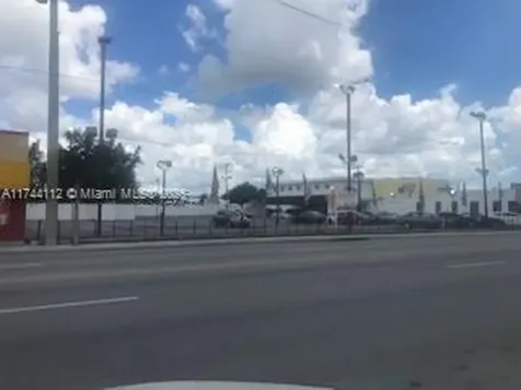 2724 NW 36th Street Miami FL 33142