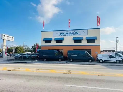 2724 NW 36th Street Miami FL 33142