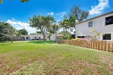 9105 SW 78th Court Miami FL 33156
