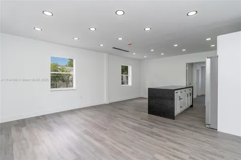 805 Sultan Avenue Opa-Locka FL 33054
