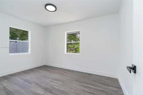 805 Sultan Avenue Opa-Locka FL 33054