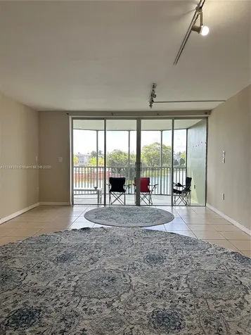 1750 NE 191st Street Miami FL 33179