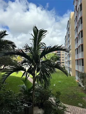 1750 NE 191st Street Miami FL 33179