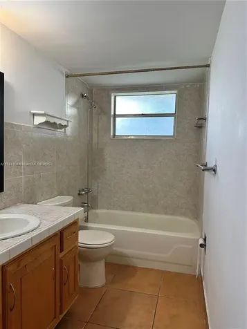 1750 NE 191st Street Miami FL 33179