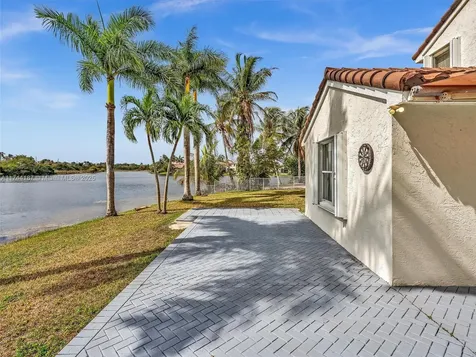 3078 SW 181st Terrace Miramar FL 33029
