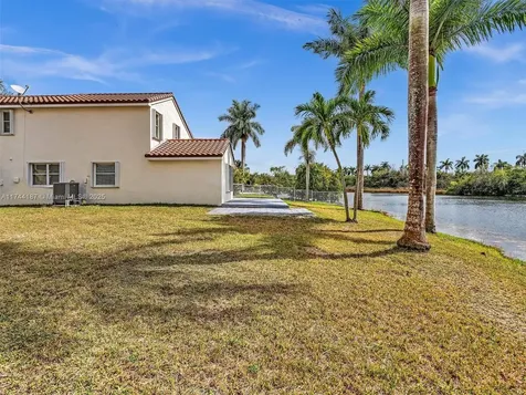 3078 SW 181st Terrace Miramar FL 33029