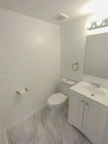 4174 Inverrary Drive Lauderhill FL 33319